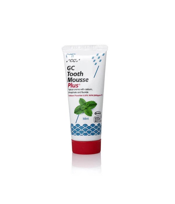 GC Tooth Mousse PLUS remineralizuojantis dantų kremas su fluoru, 40 g (įvairių skonių)