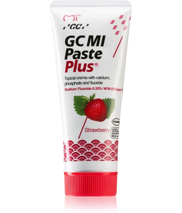 GC Tooth Mousse PLUS remineralizuojantis dantų kremas  su fluoru (įvairių skonių), 40 g. 