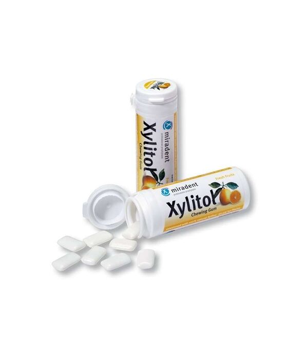 Xylitol becukrė kramtomoji guma su ksilitoliu vaisių skonio, 30 g.